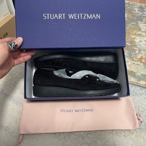 EUC Women’s Size 10 (Euro 41) Stuart Weitzman CIKW Suede Flat Loafers In Black